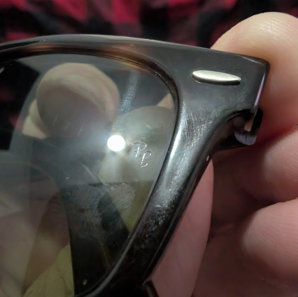 Ray-Ban Tortoiseshell Sunglasses with Green Lenses - Picture 4 of 5